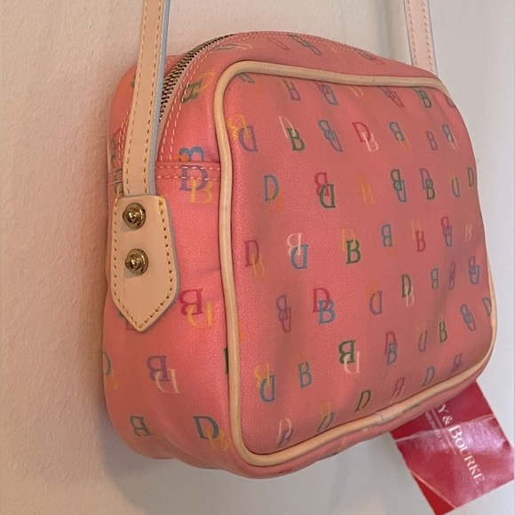 Vintage DOONEY & BOURKE NWT Soft Pink Small Zip Top - Picture 5 of 6